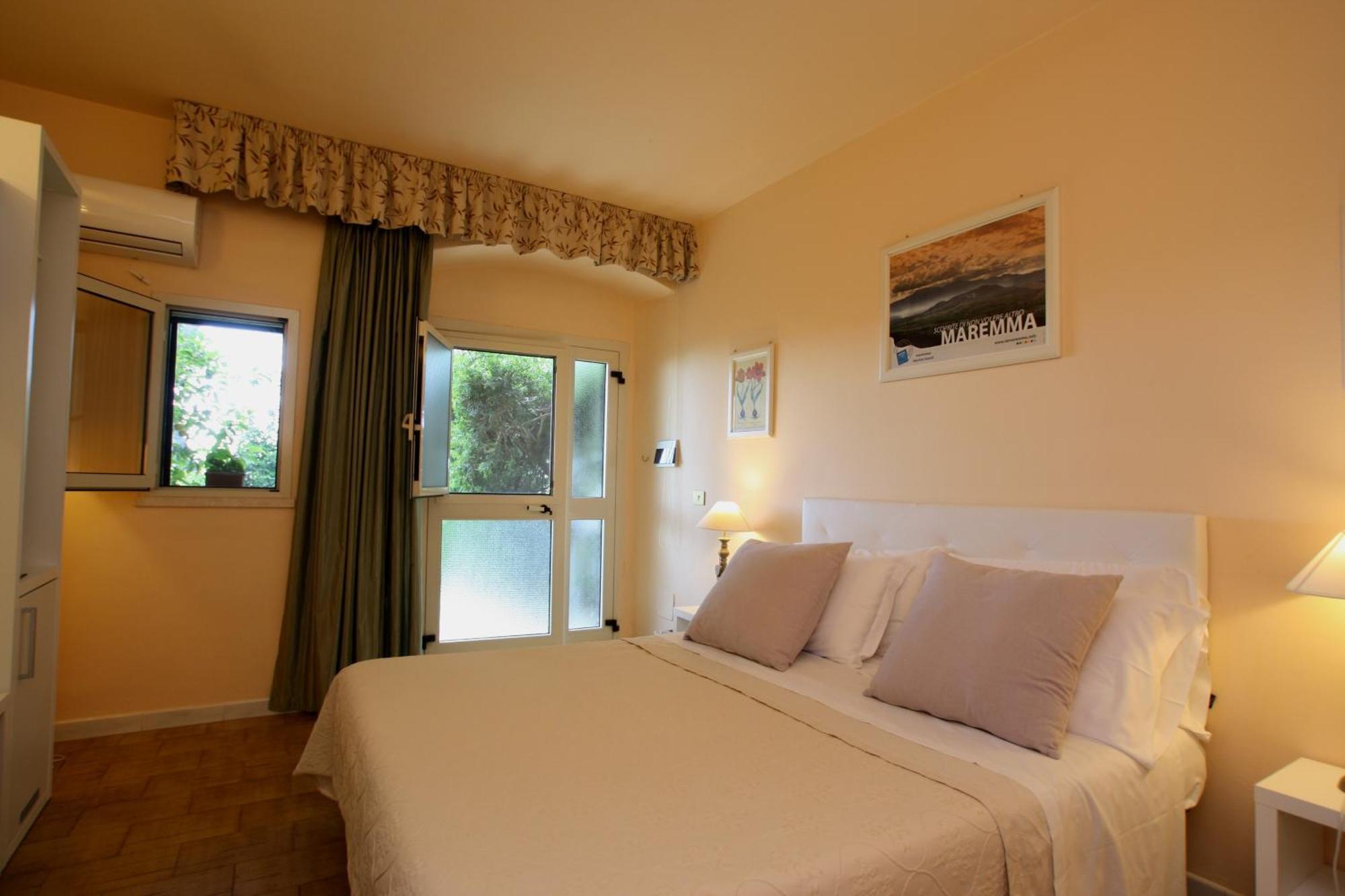 Agriturismo Peretti Fonteblanda Eksteriør billede